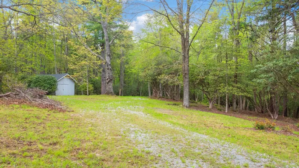 462 Bowery Road Highlands NC 28741