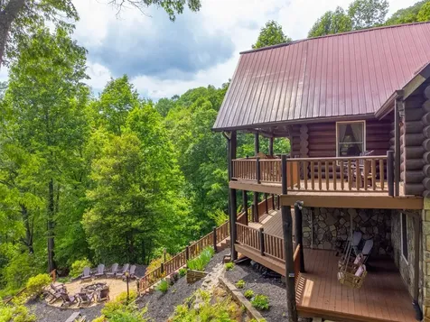 104 Beasley Mine Road Franklin NC 28734