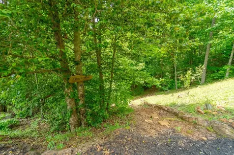 104 Beasley Mine Road Franklin NC 28734