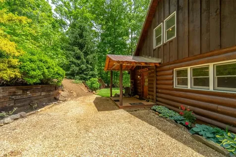 104 Beasley Mine Road Franklin NC 28734