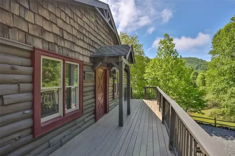 1283 Leafstone Circle Sylva NC 28779