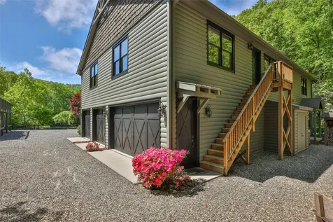 1283 Leafstone Circle Sylva NC 28779