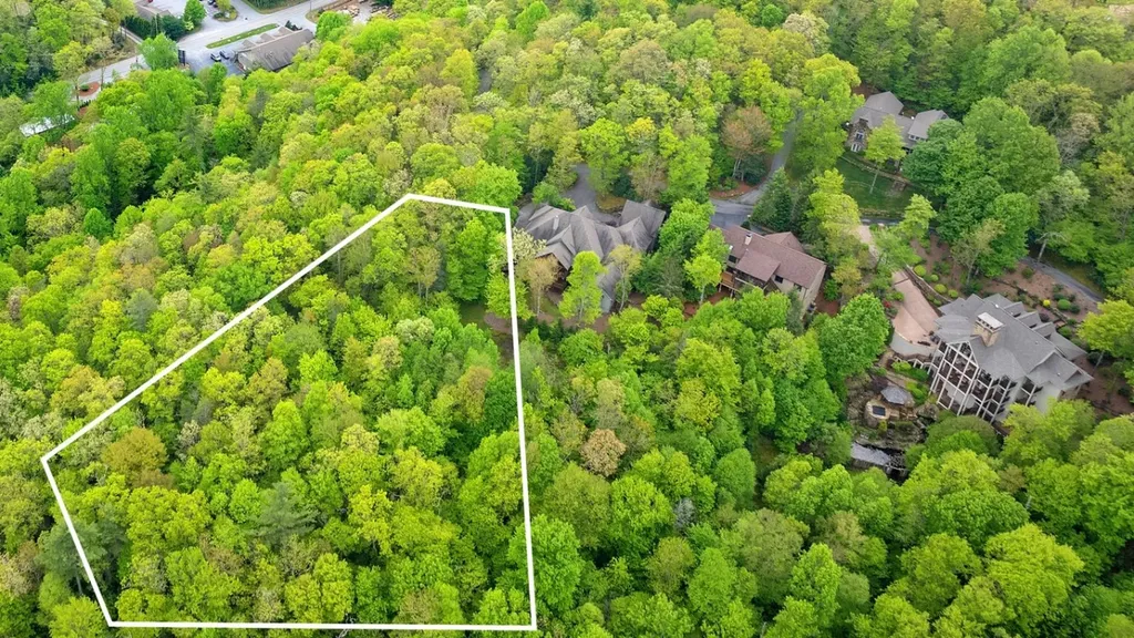Lot 10 Highlands Point Highlands NC 28741
