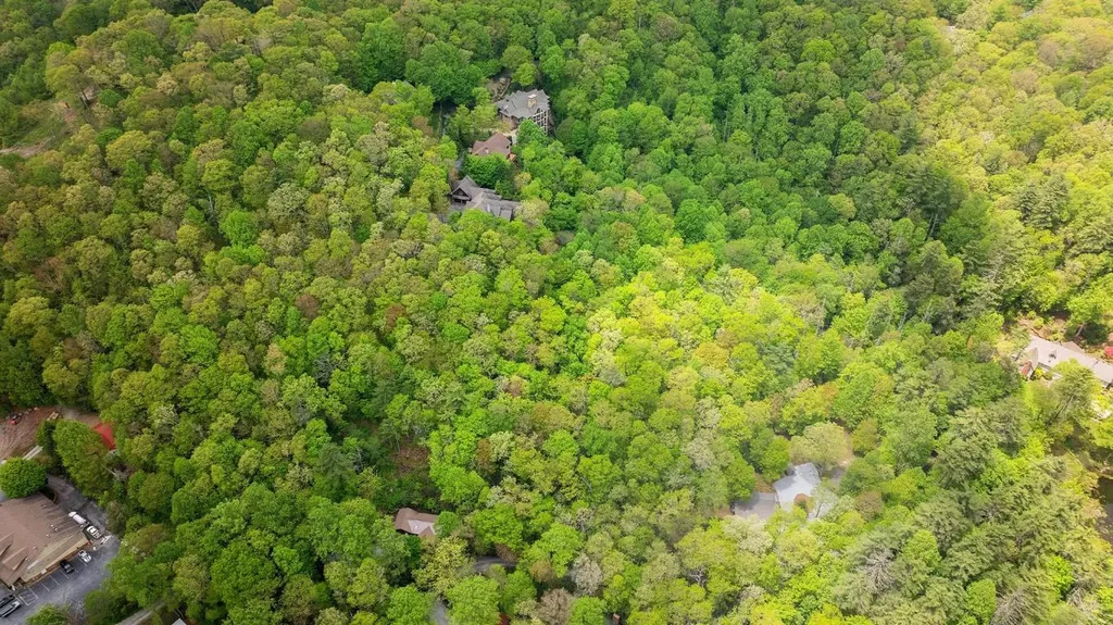 Lot 10 Highlands Point Highlands NC 28741