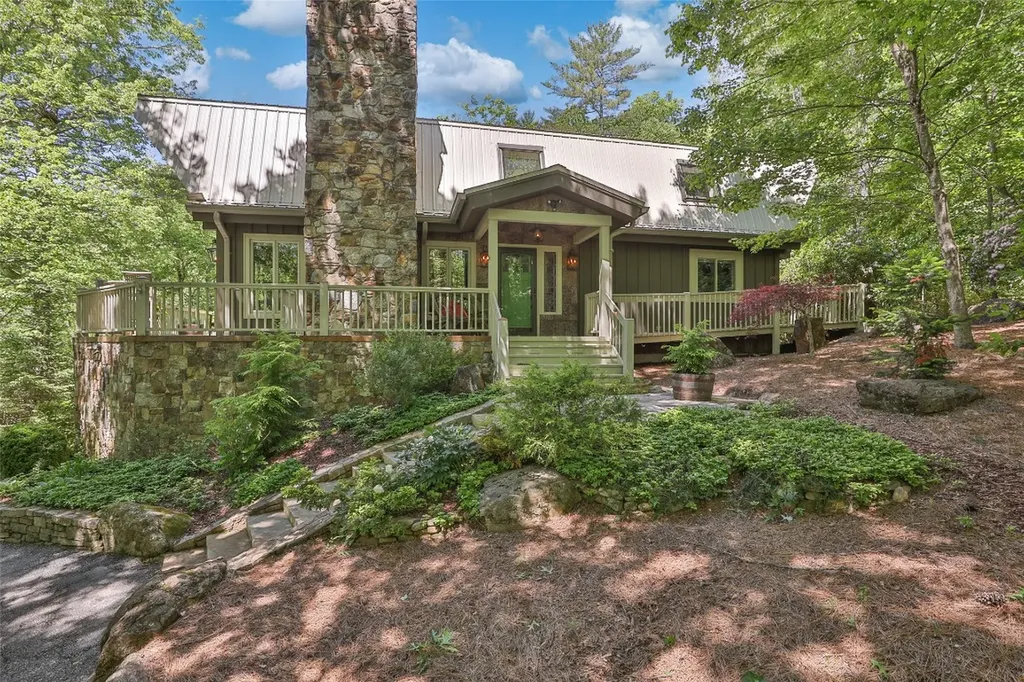 46 White Dogwood Court Sapphire NC 28774