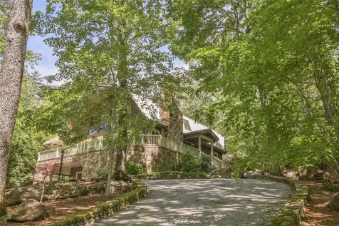 46 White Dogwood Court Sapphire NC 28774