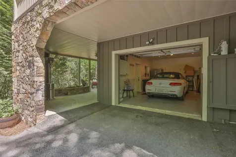 46 White Dogwood Court Sapphire NC 28774