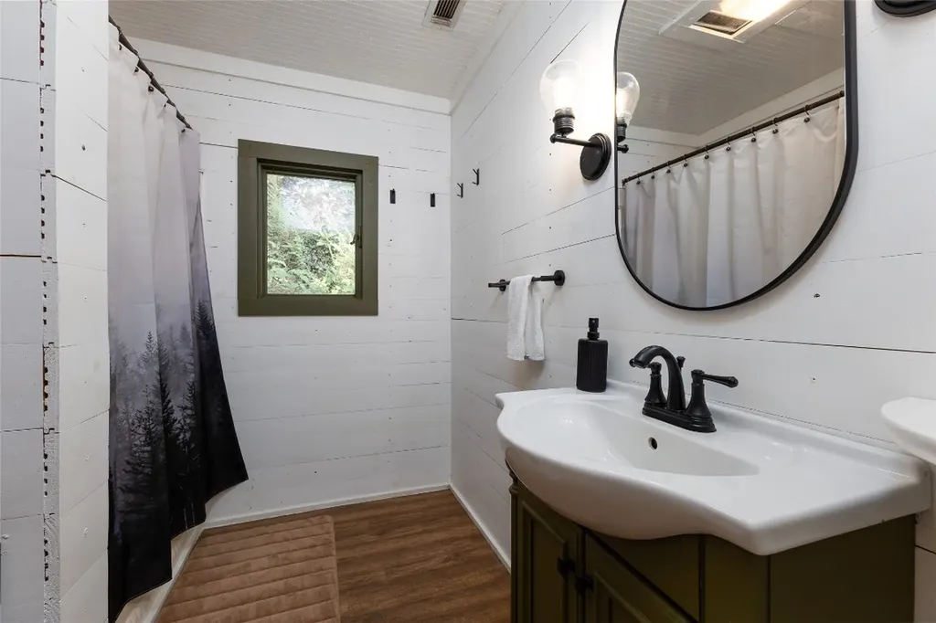 4860 Horse Cove Road Highlands NC 28741