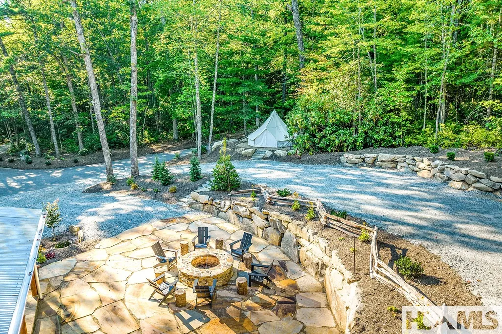 5 N Ridgeline Road Cullowhee NC 28723