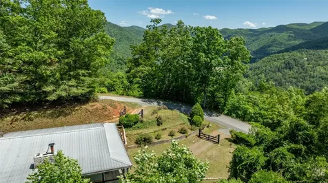 228 Mountain Laurel Drive Franklin NC 28734