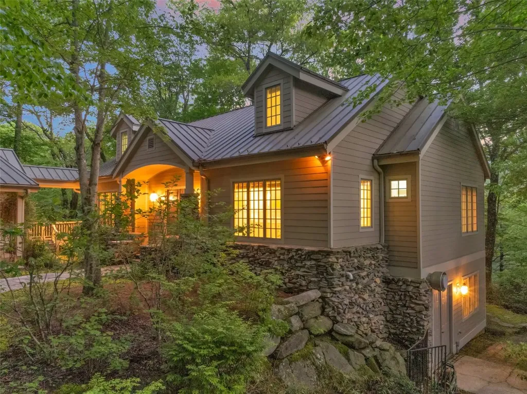 1957 Cold Mountain Road Lake Toxaway NC 28747