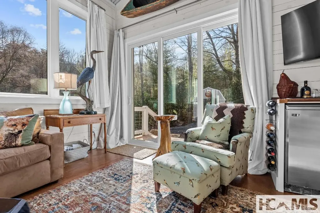 90 Jones Hollow Road 28723 Cullowhee NC 28723