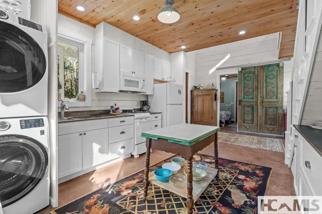 90 Jones Hollow Road 28723 Cullowhee NC 28723