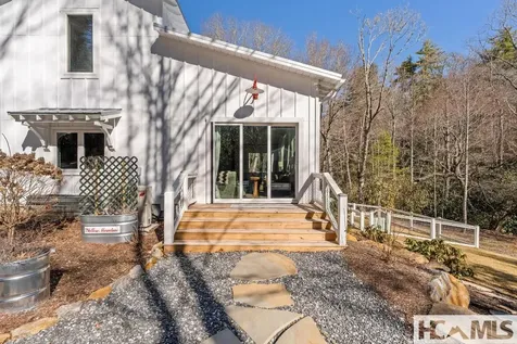 90 Jones Hollow Road 28723 Cullowhee NC 28723