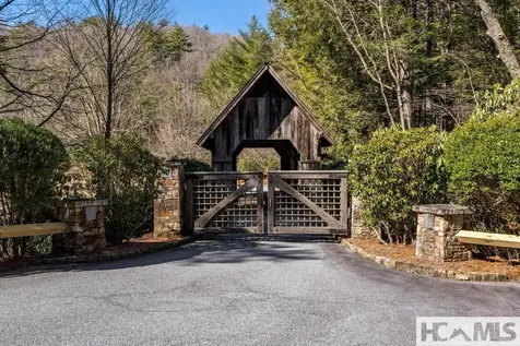 90 Jones Hollow Road 28723 Cullowhee NC 28723