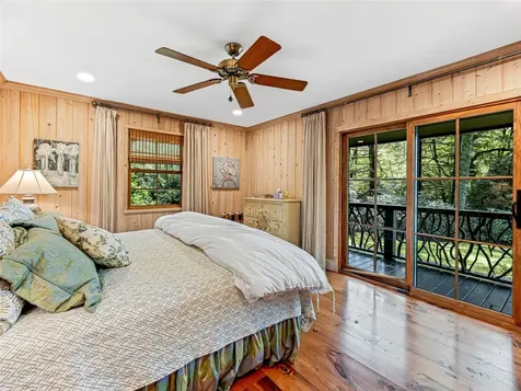 145 Island Point Road Lake Toxaway NC 28747