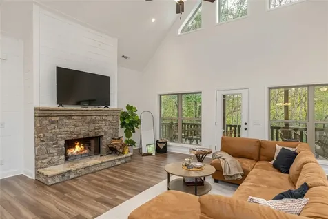 44 No End Circle Cullowhee NC 28723