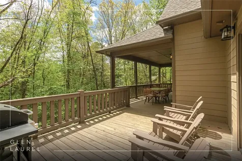 44 No End Circle Cullowhee NC 28723