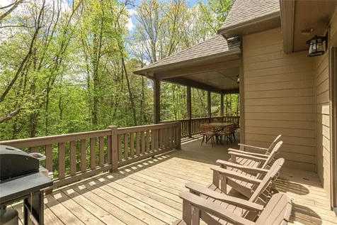 44 No End Circle Cullowhee NC 28723