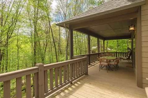 44 No End Circle Cullowhee NC 28723