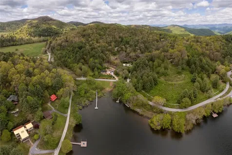 44 No End Circle Cullowhee NC 28723