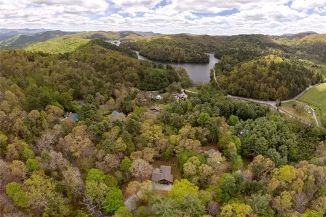 44 No End Circle Cullowhee NC 28723