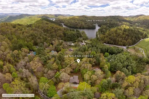 44 No End Circle Cullowhee NC 28723
