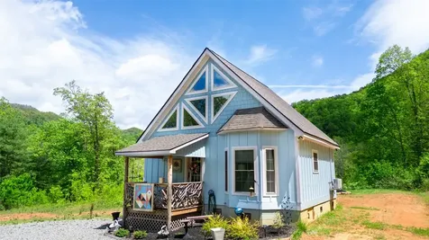 720 Cedar Creek Farm Road Tuckasegee NC 28783