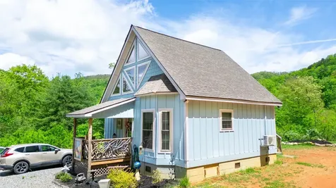 720 Cedar Creek Farm Road Tuckasegee NC 28783