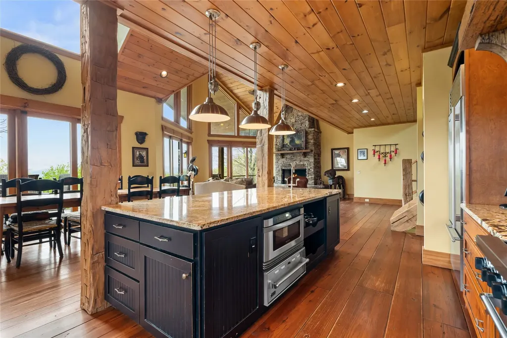 465 Falcon Ridge Road Sapphire NC 28774