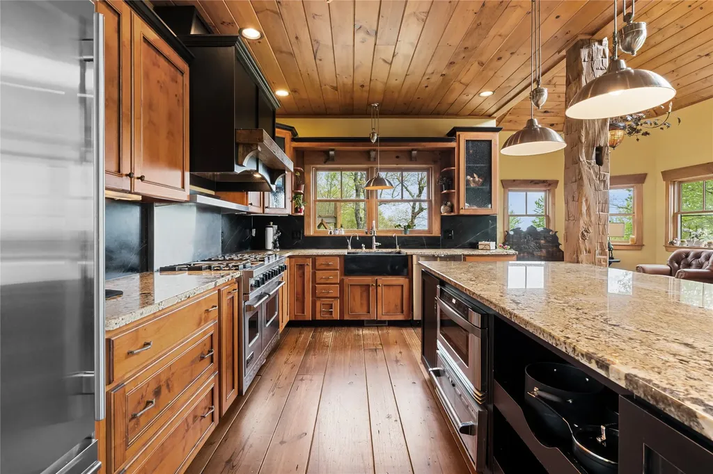 465 Falcon Ridge Road Sapphire NC 28774