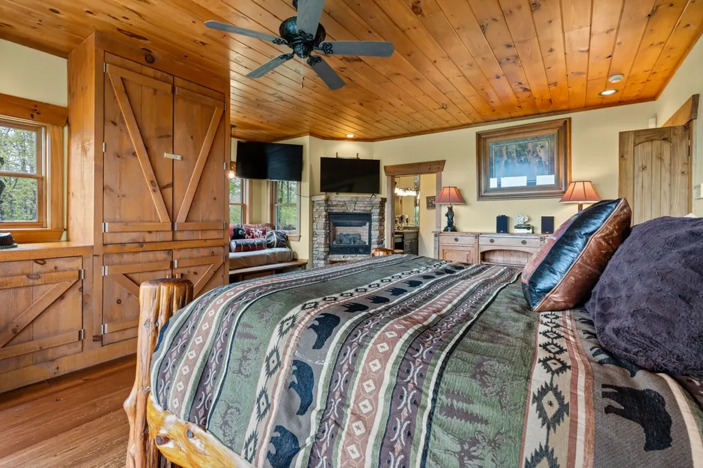 465 Falcon Ridge Road Sapphire NC 28774