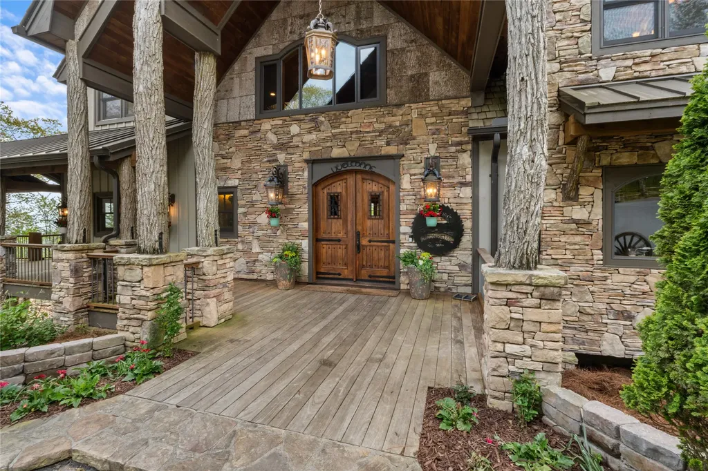 465 Falcon Ridge Road Sapphire NC 28774