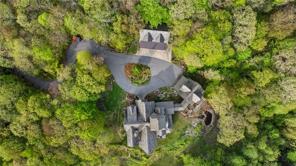 465 Falcon Ridge Road Sapphire NC 28774