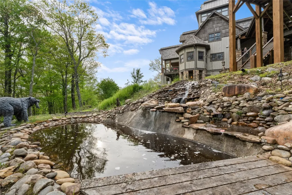 465 Falcon Ridge Road Sapphire NC 28774