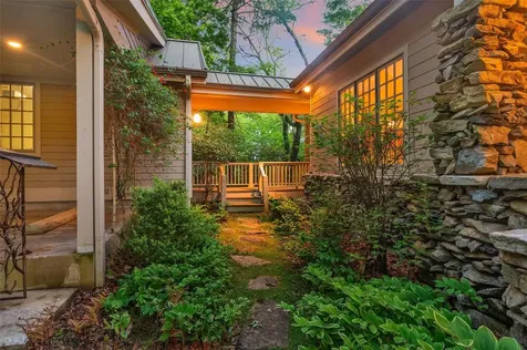 1957 Cold Mountain Road Lake Toxaway NC 28747