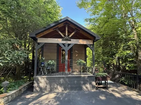 26 S Cumberland Drive Lake Toxaway NC 28747