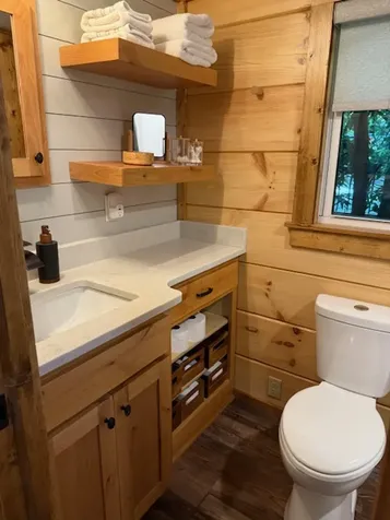 26 S Cumberland Drive Lake Toxaway NC 28747