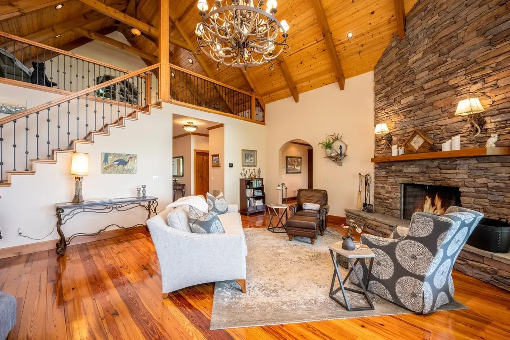 550 Silly Ridge Road Scaly Mountain NC 28775
