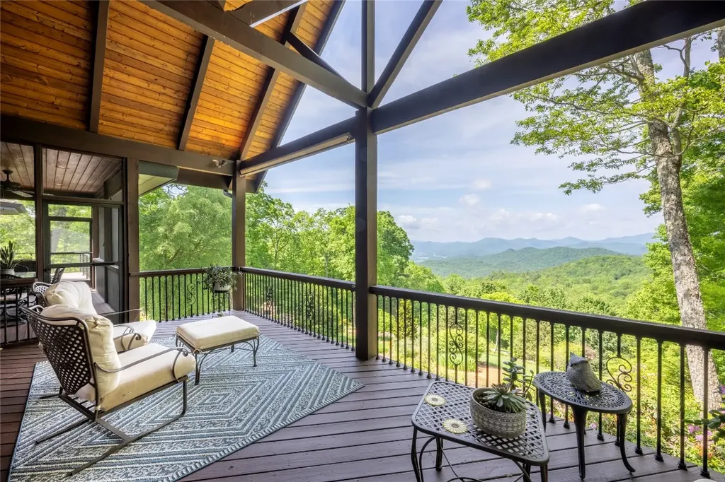 550 Silly Ridge Road Scaly Mountain NC 28775