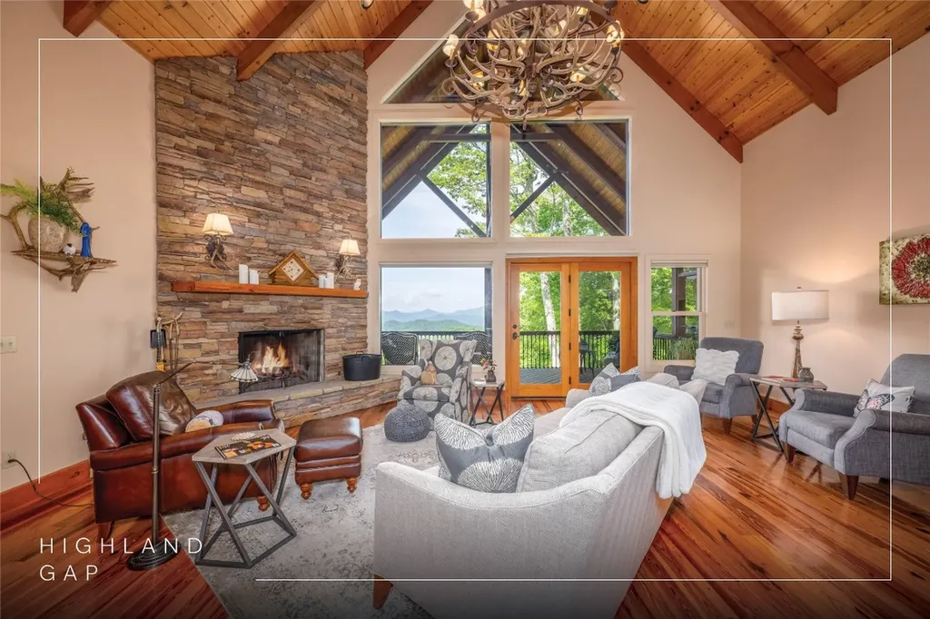 550 Silly Ridge Road Scaly Mountain NC 28775