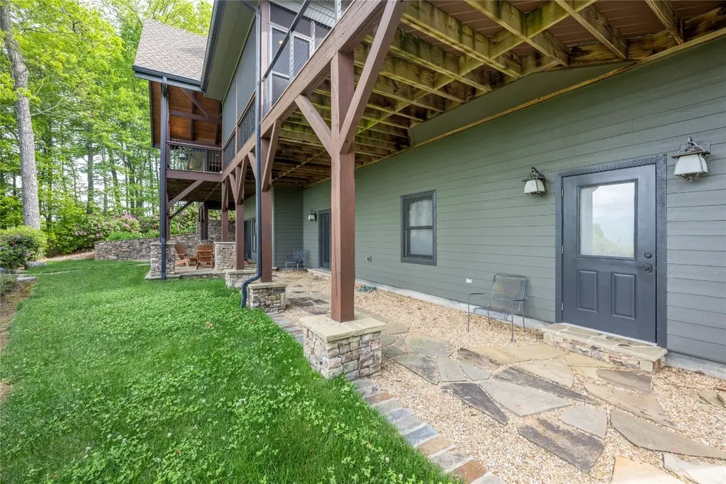 550 Silly Ridge Road Scaly Mountain NC 28775