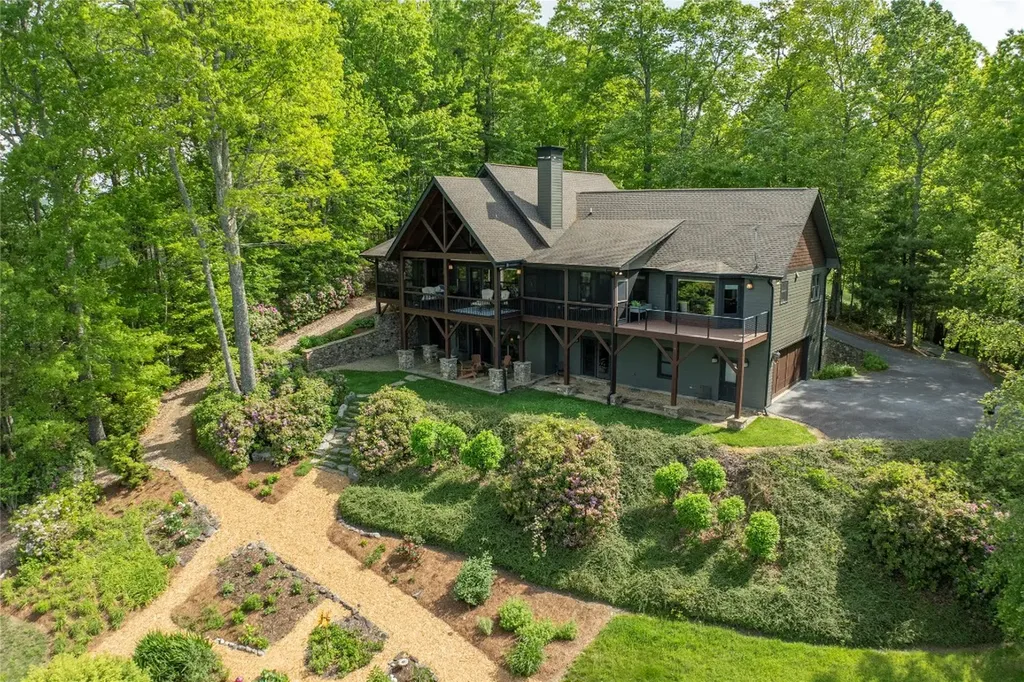 550 Silly Ridge Road Scaly Mountain NC 28775