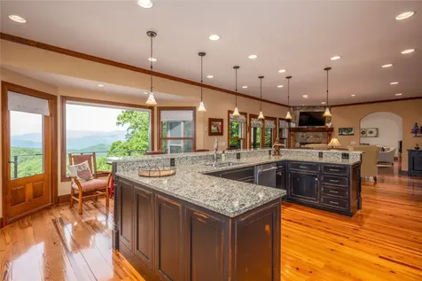 550 Silly Ridge Road Scaly Mountain NC 28775