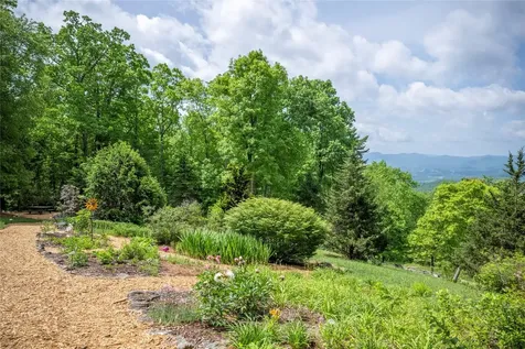 550 Silly Ridge Road Scaly Mountain NC 28775