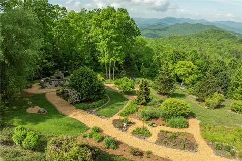 550 Silly Ridge Road Scaly Mountain NC 28775