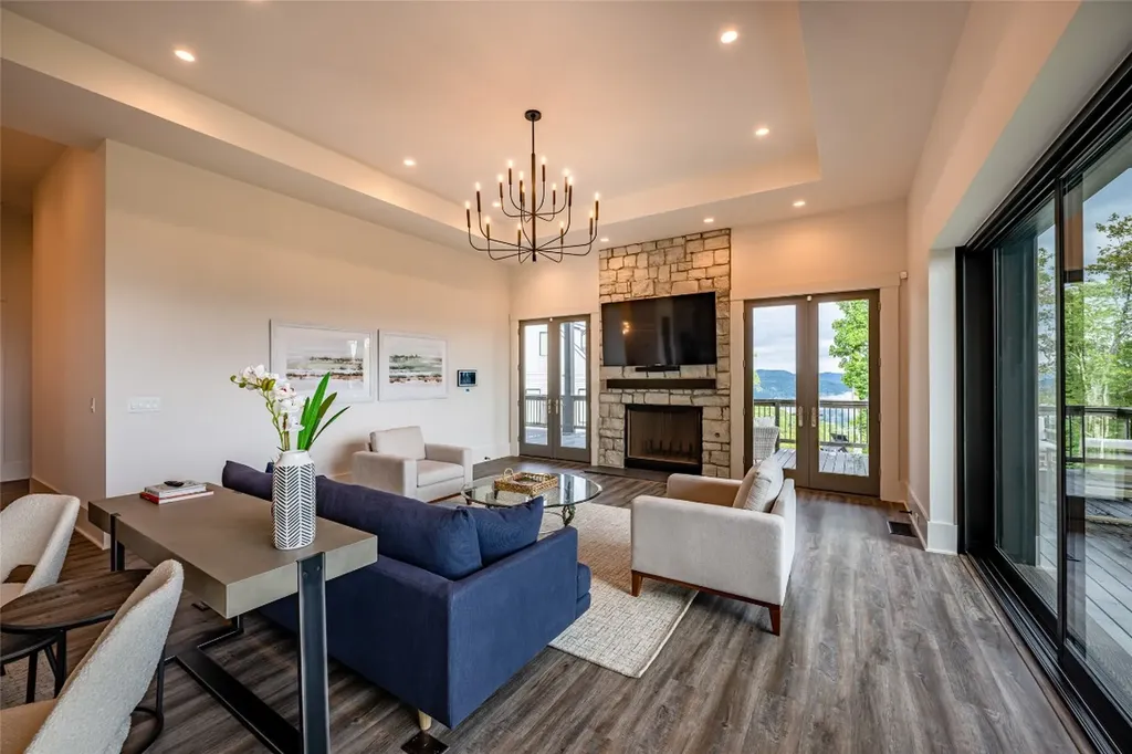 50 Milkweed Trail Glenville NC 28736