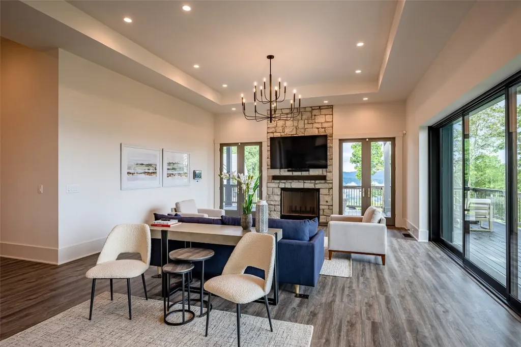 50 Milkweed Trail Glenville NC 28736