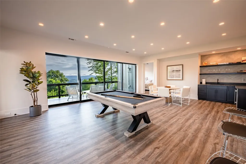 50 Milkweed Trail Glenville NC 28736