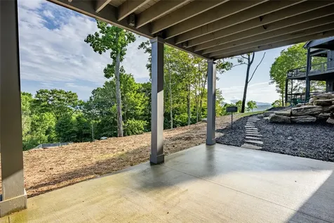 11 Milkweed Trail Glenville NC 28736